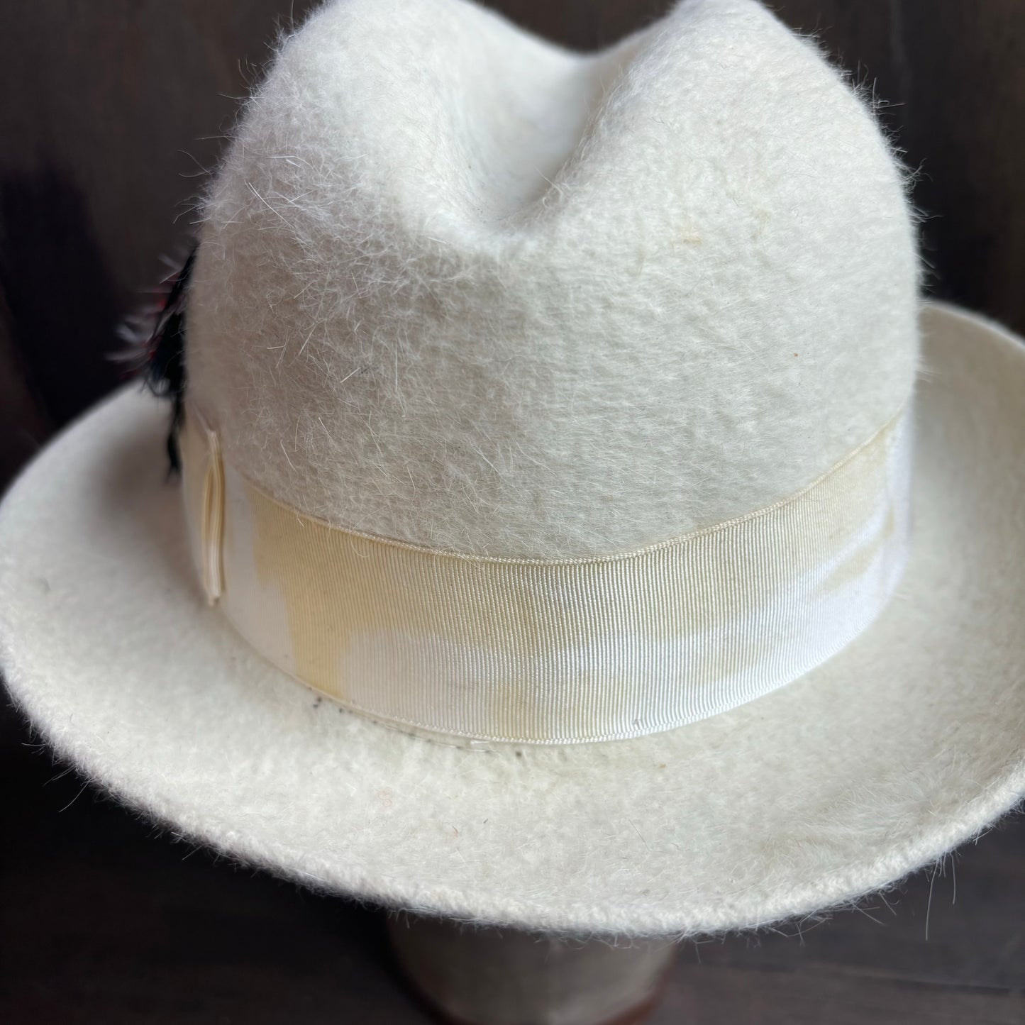 White Knox New York Hat with Feather
