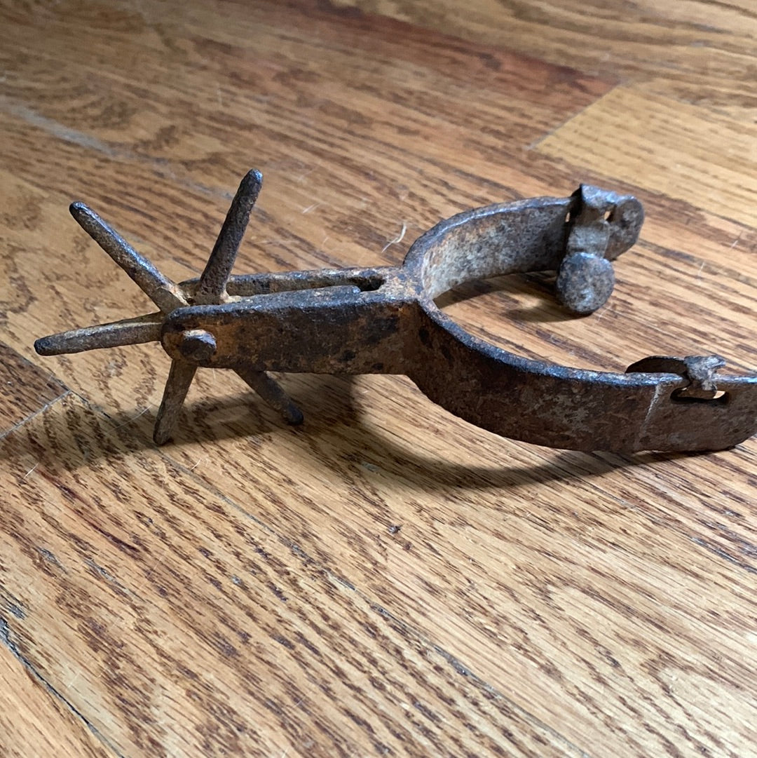 6-point antique spur with fasteners