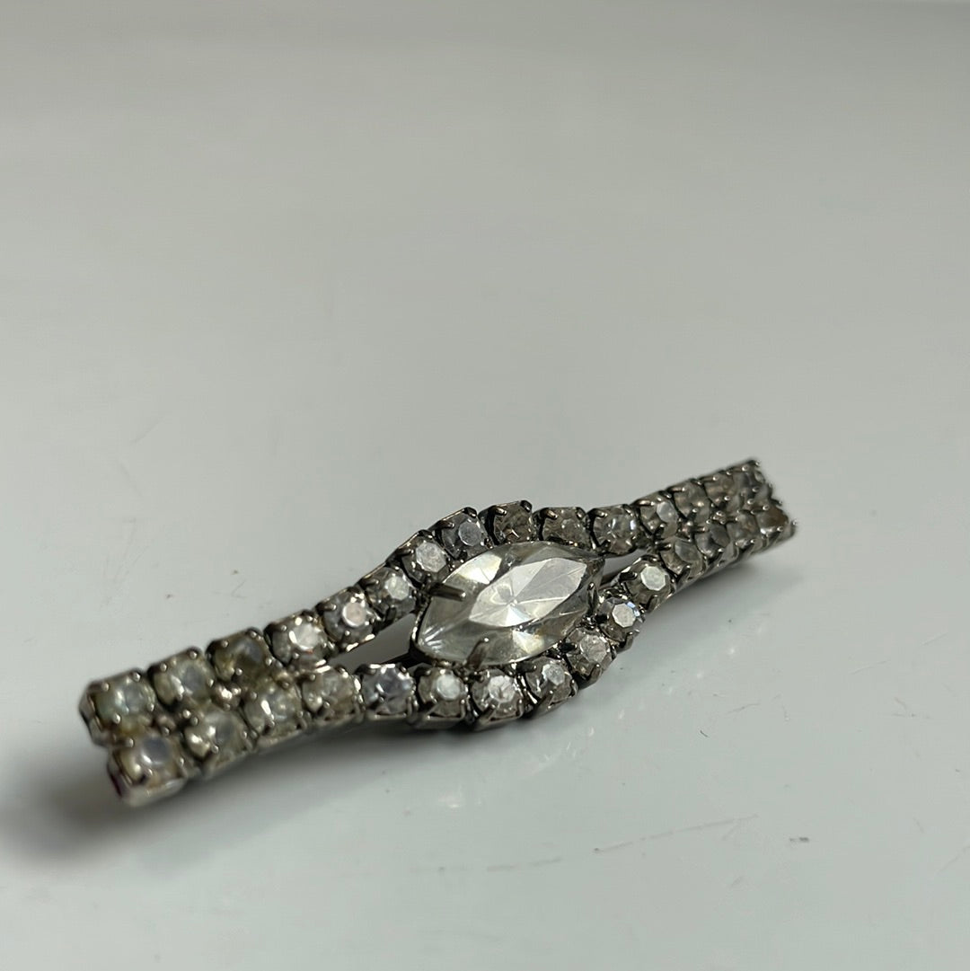 Rhinestone horizontal brooch