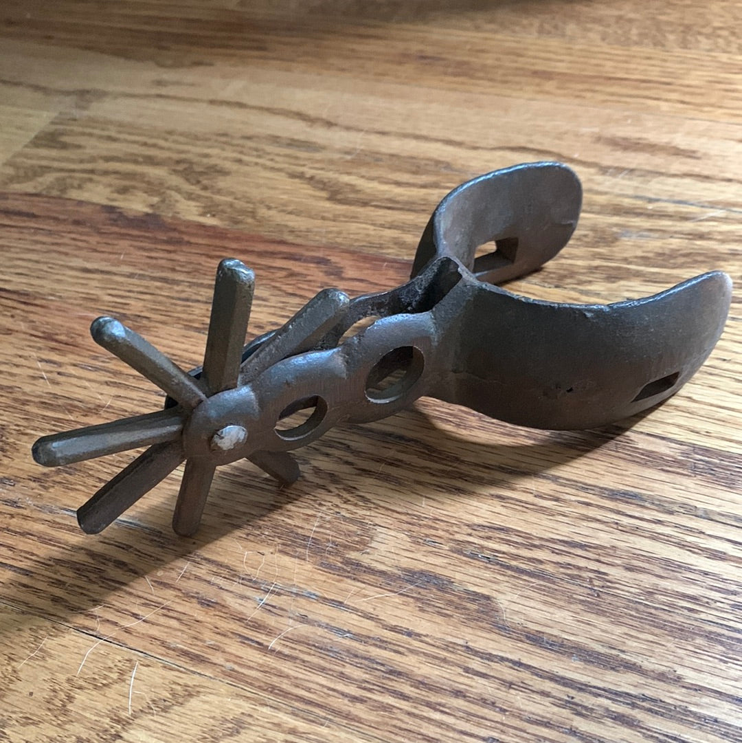 8-point antique spur