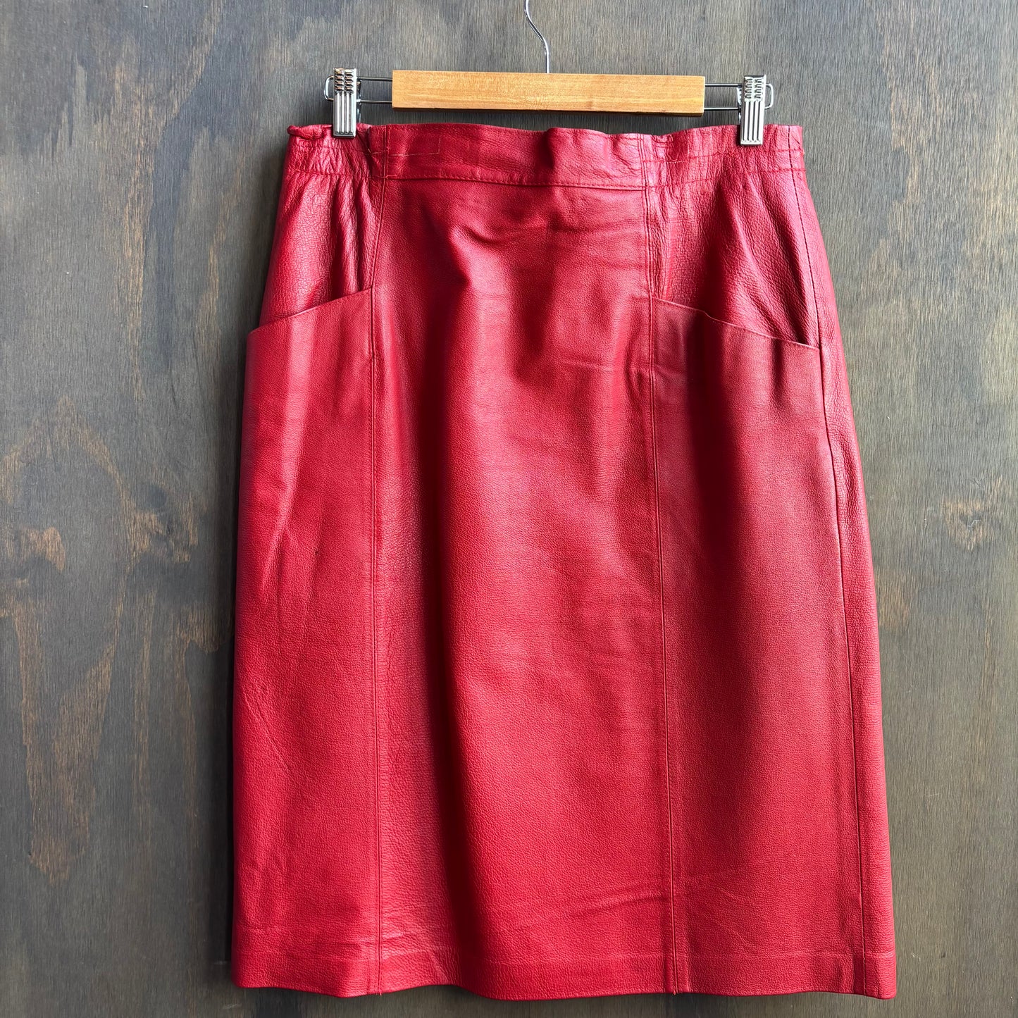 Vintage Fingerhut Red Leather Set