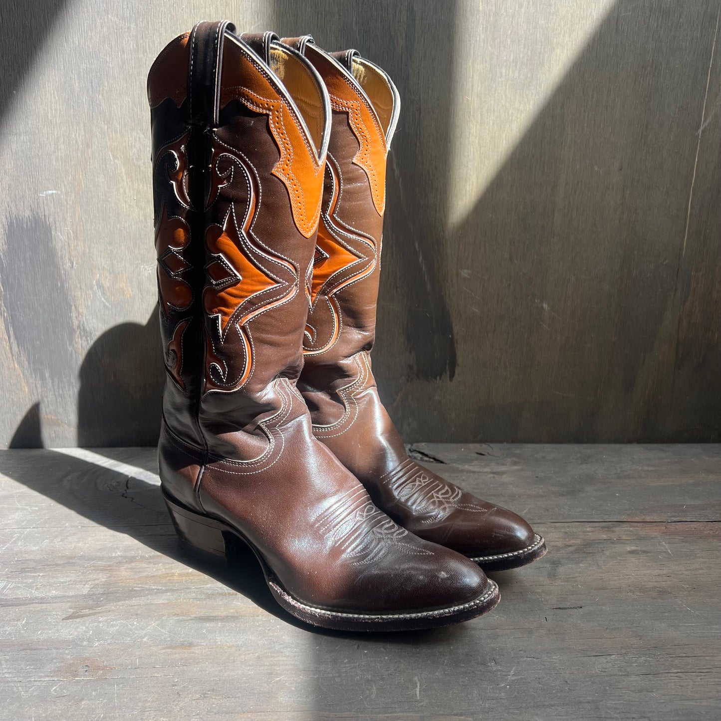 Justin Chestnut Brown Cowgirl Boots