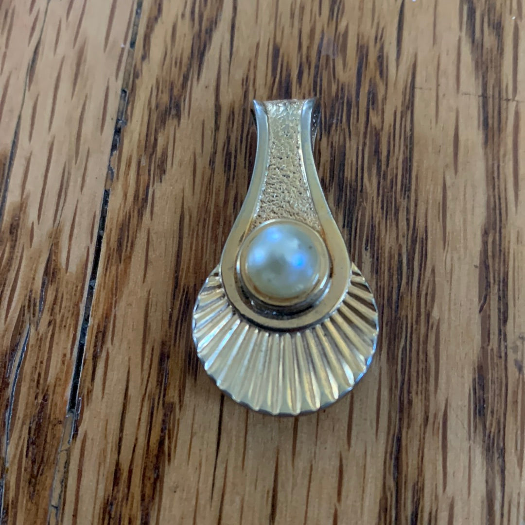 Faux Pearl Tie Clip
