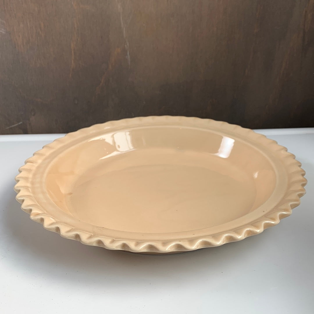 Beige Pie Plate Scalloped Edge