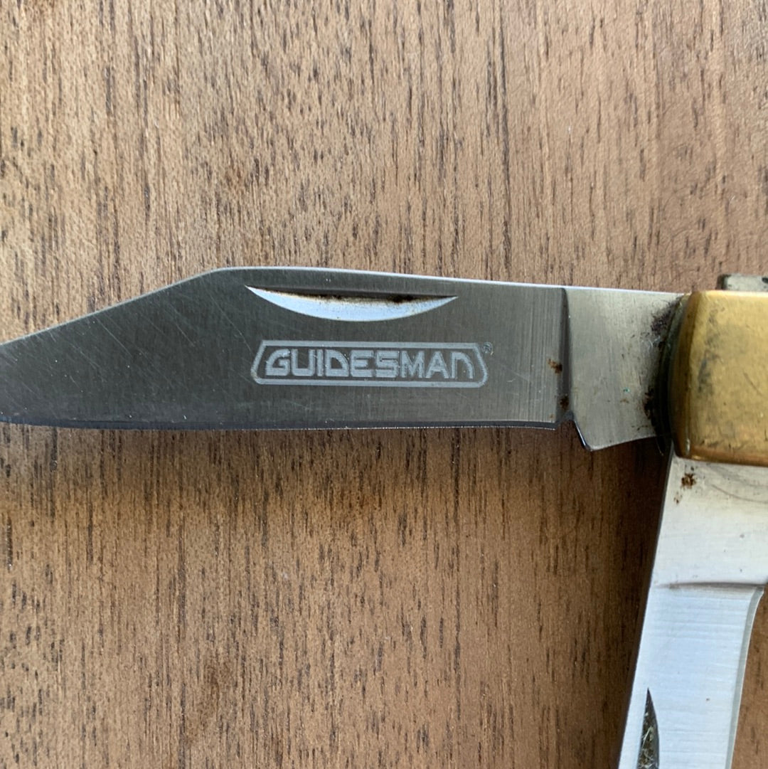 Vintage Guidesman pocket knife with brass details