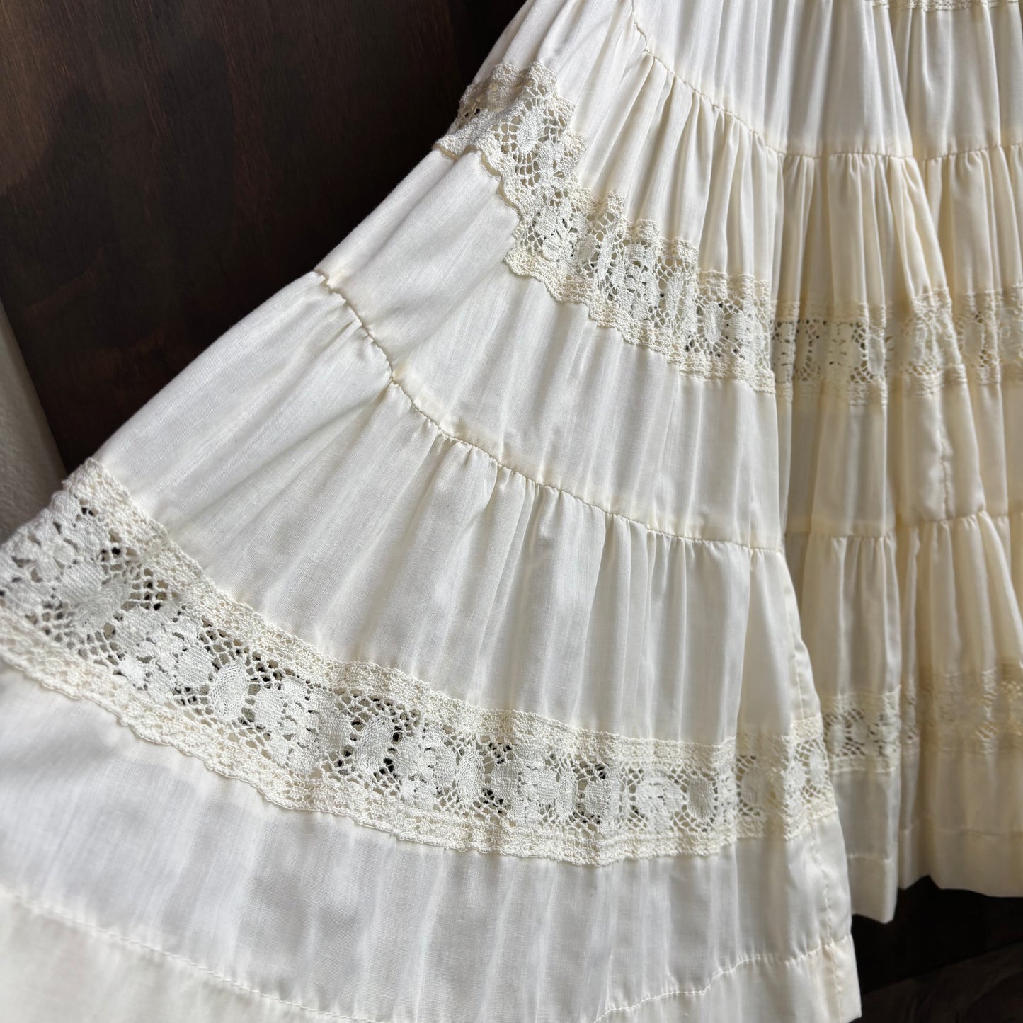 Vintage Cream Cotton and Lace Skirt