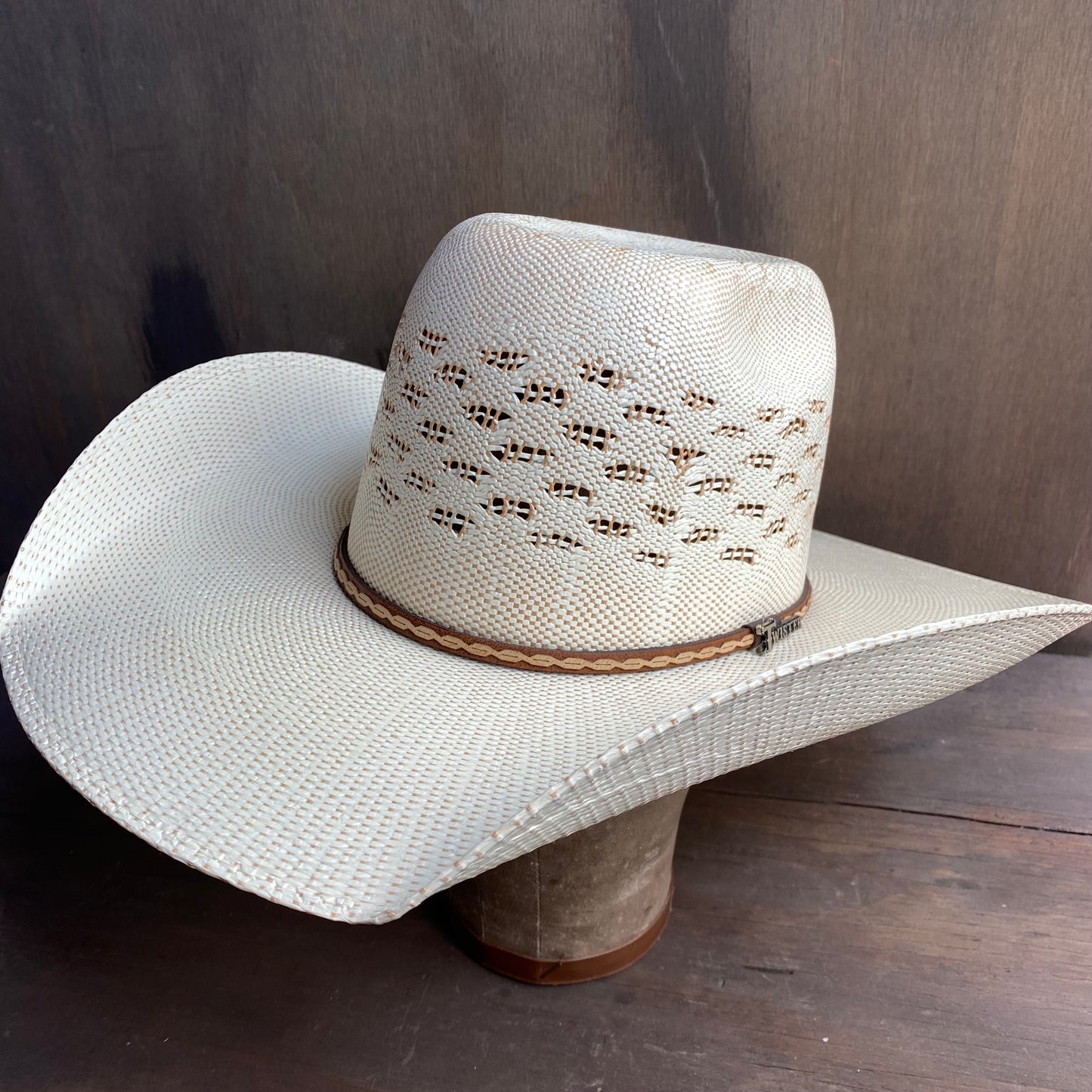 Twister Patterned Straw Hat