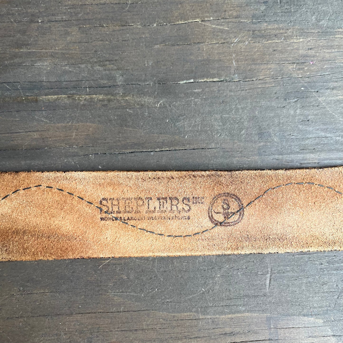 Sheplers inc brown tooled leather belt