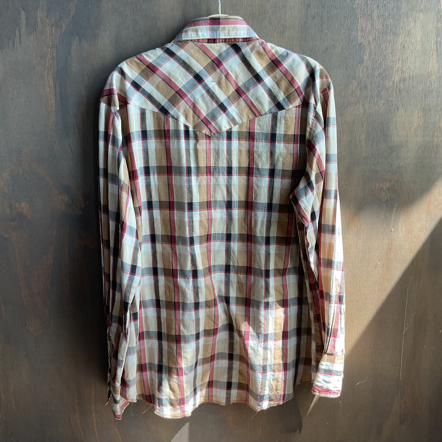 Wrangler Plaid Pearl Snap
