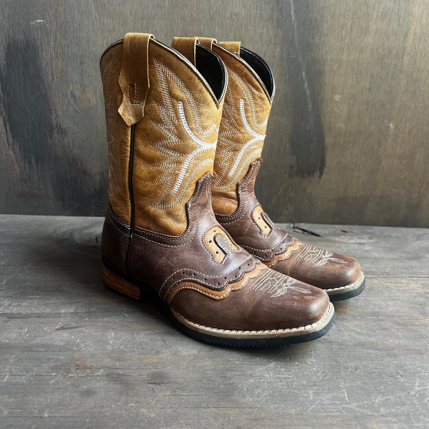 Caballo Dorado Kids Horseshoe Boots