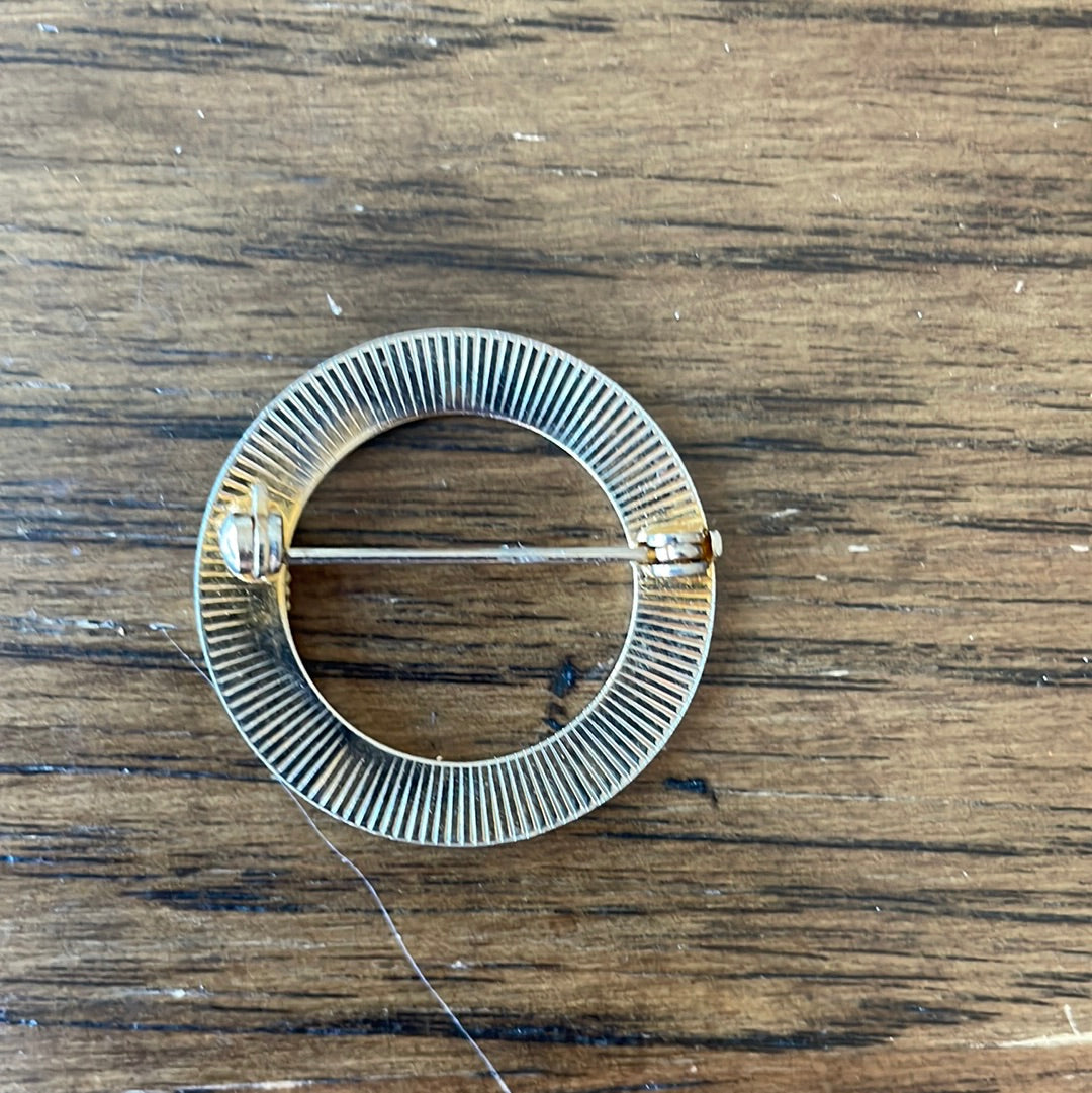 Ribbed C Crest Pin