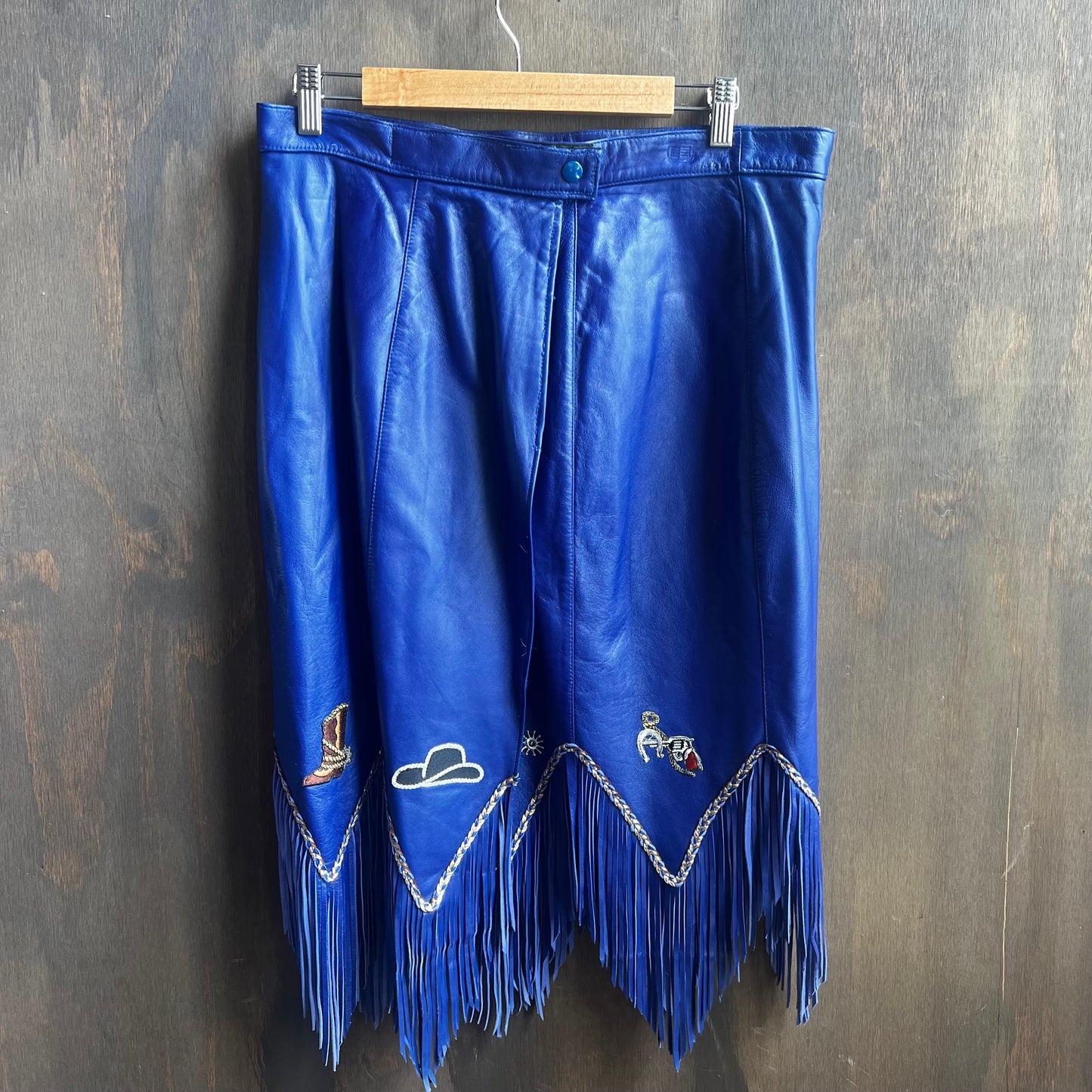 Makray Dark Blue Leather Western Set