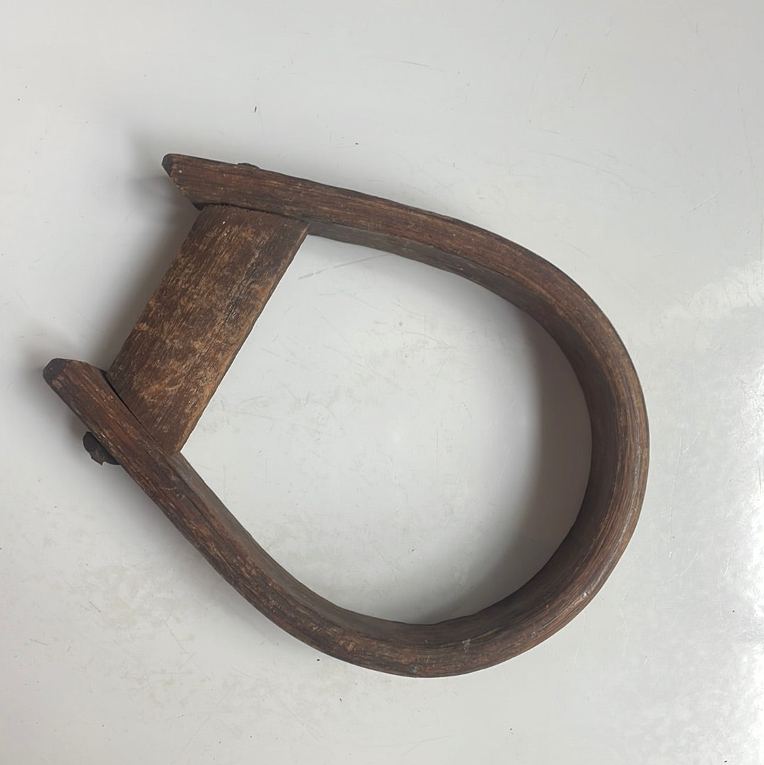 Round Antique Wood Stirrup