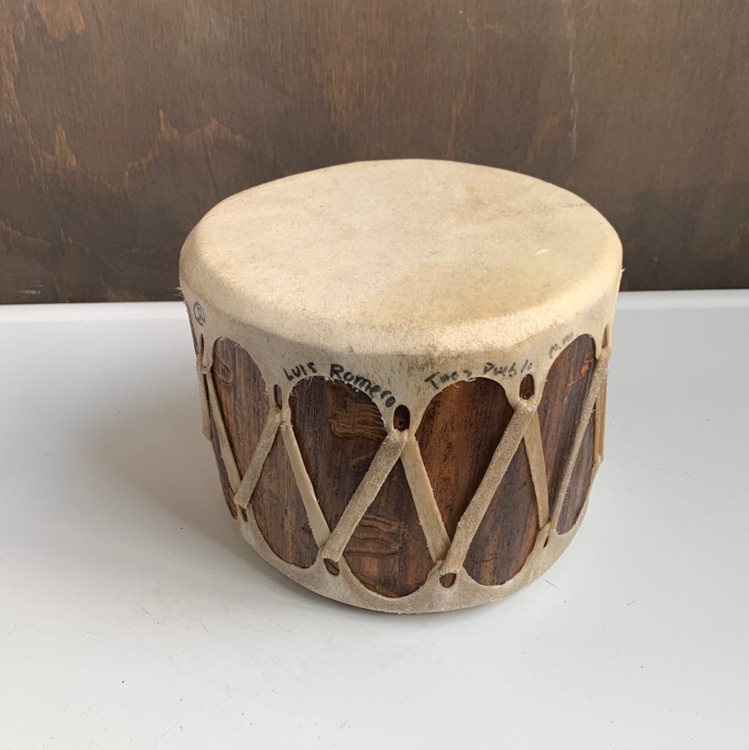 Small stretched hide drum