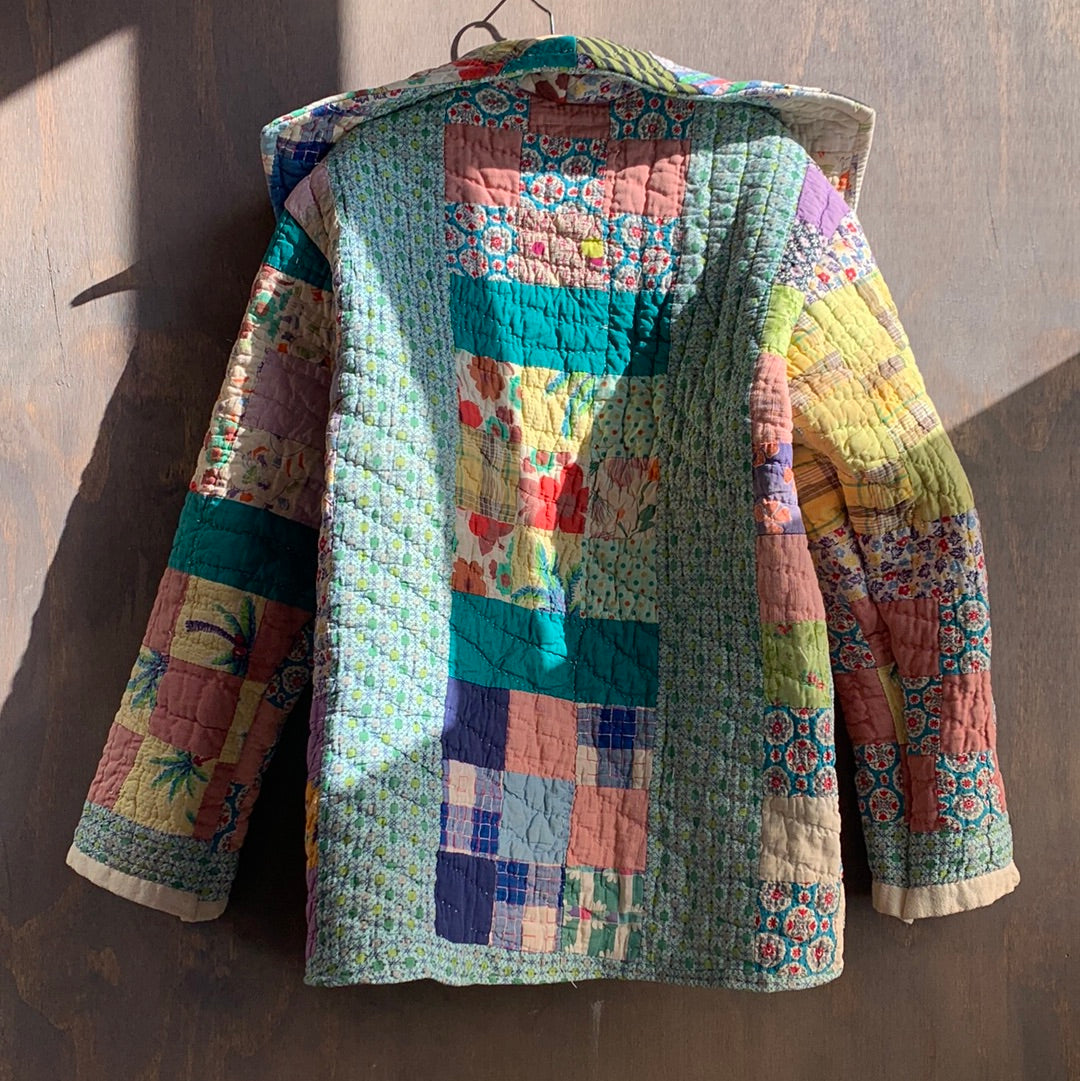 Vintage multi-color quilt coat with XL lapels (S)
