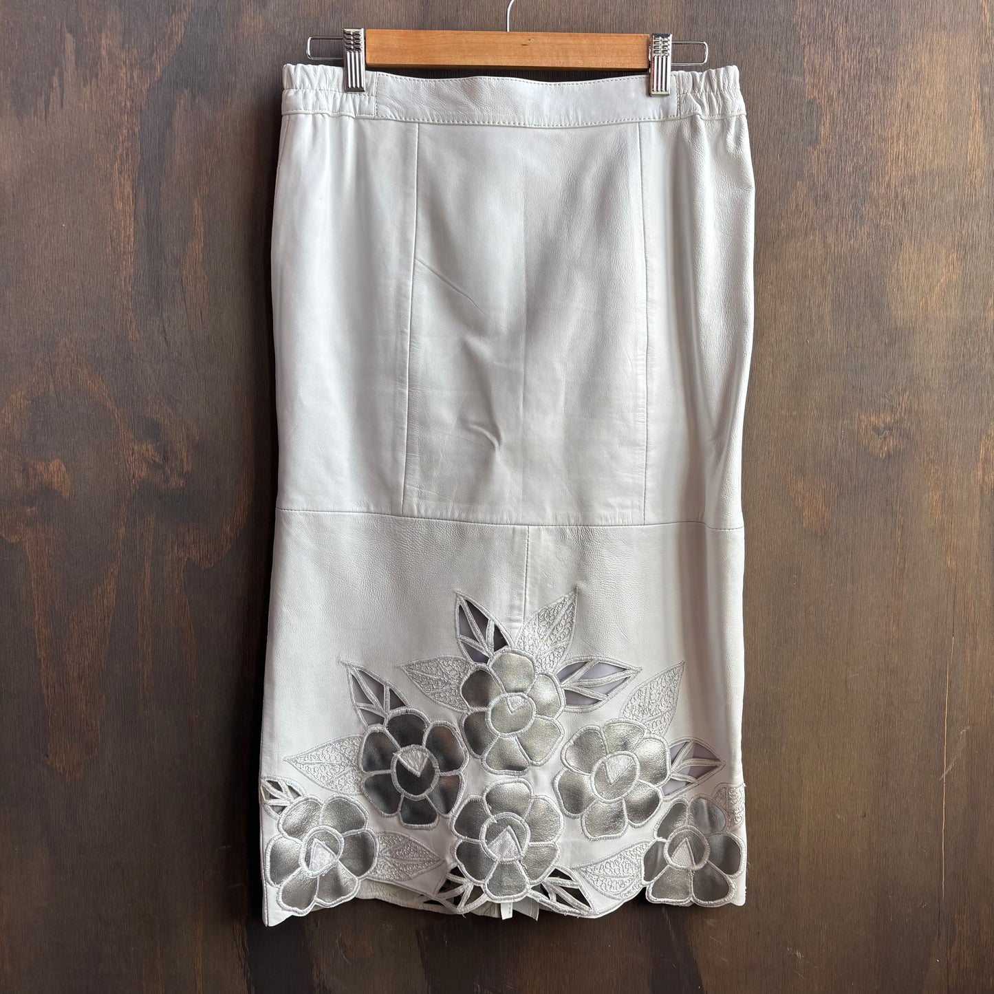 Vintage White and Silver Leather 3-Piece Set