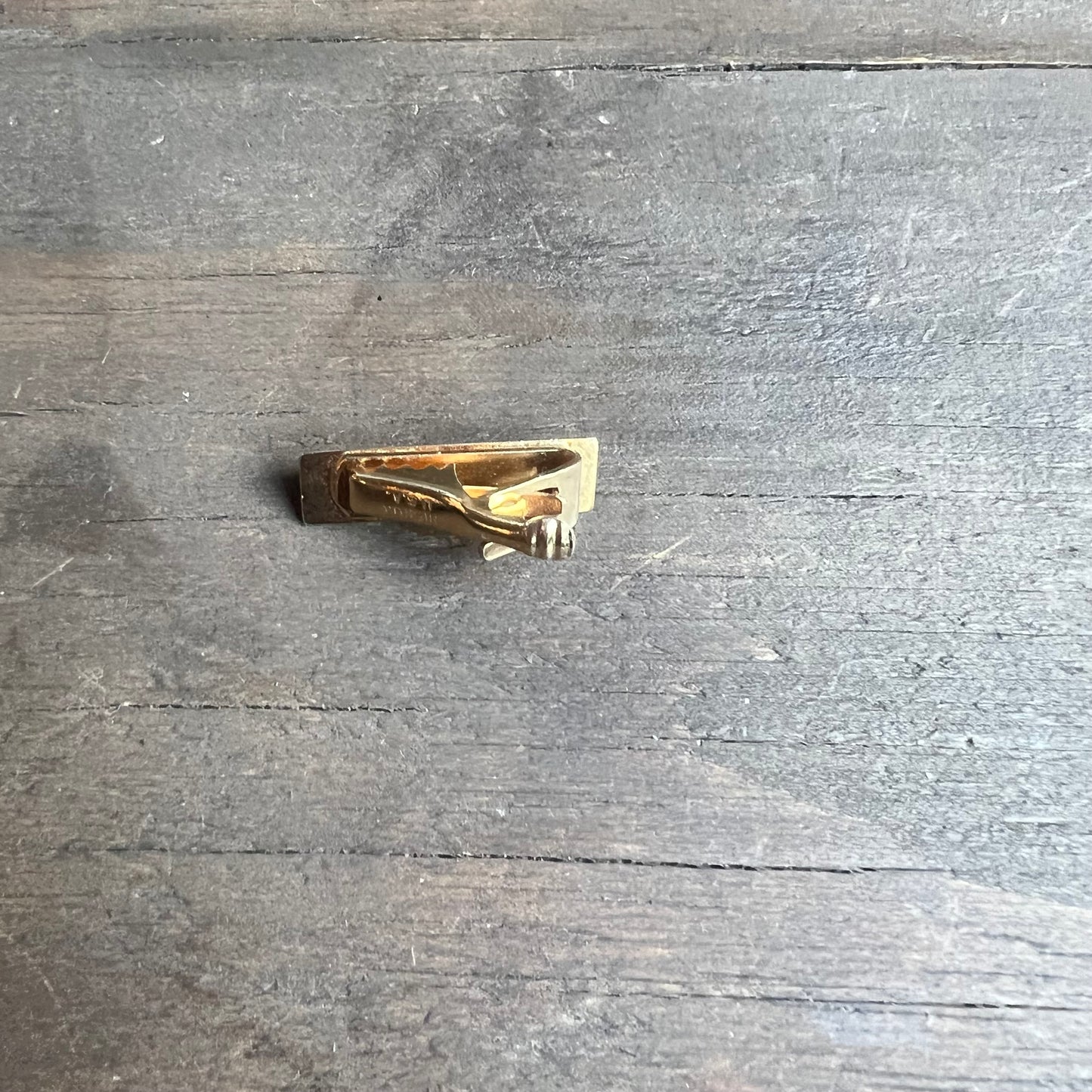 Gold Colored Raised Hat Clip