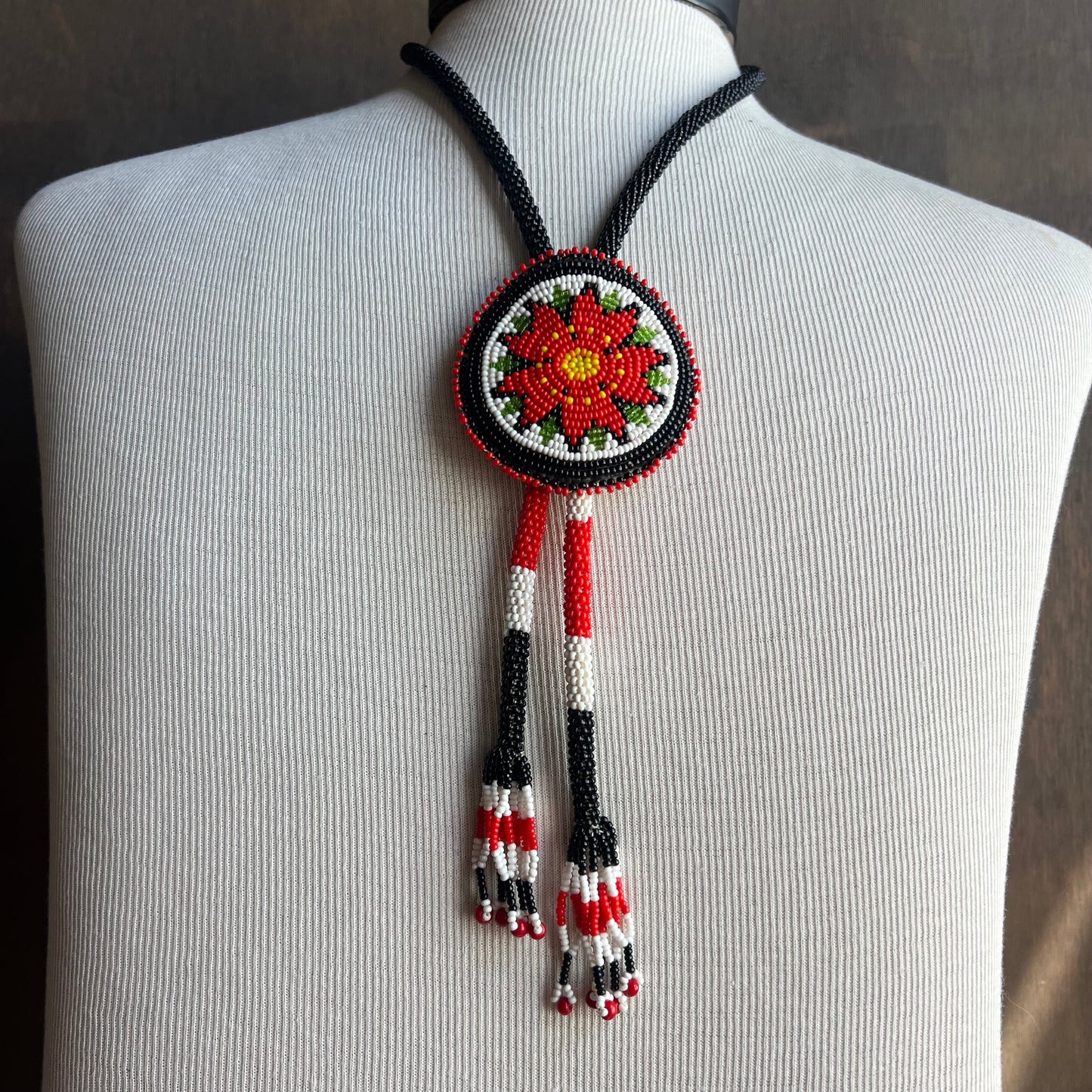 Red Dahlia Beaded Bolo Tie