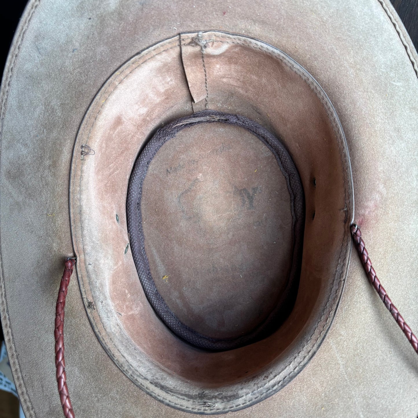 Vintage Cream Velveteen Hat