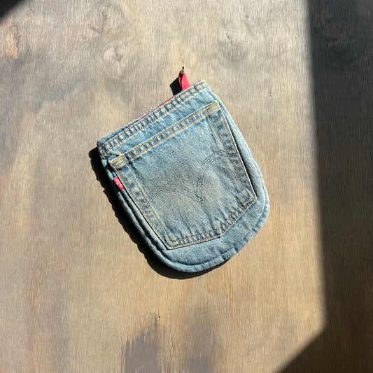 Levi’s Jeans Pocket Oven Mitt