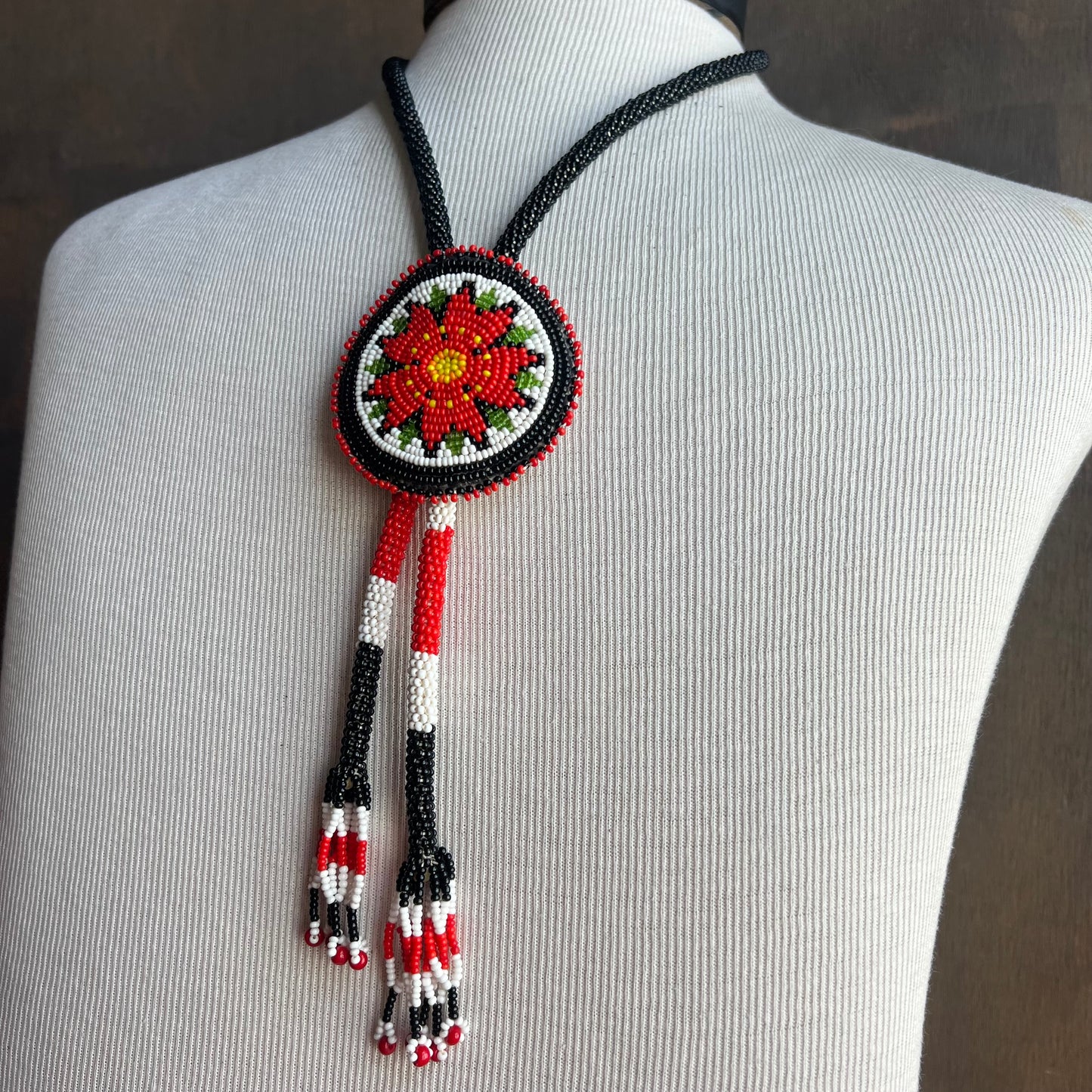 Red Dahlia Beaded Bolo Tie