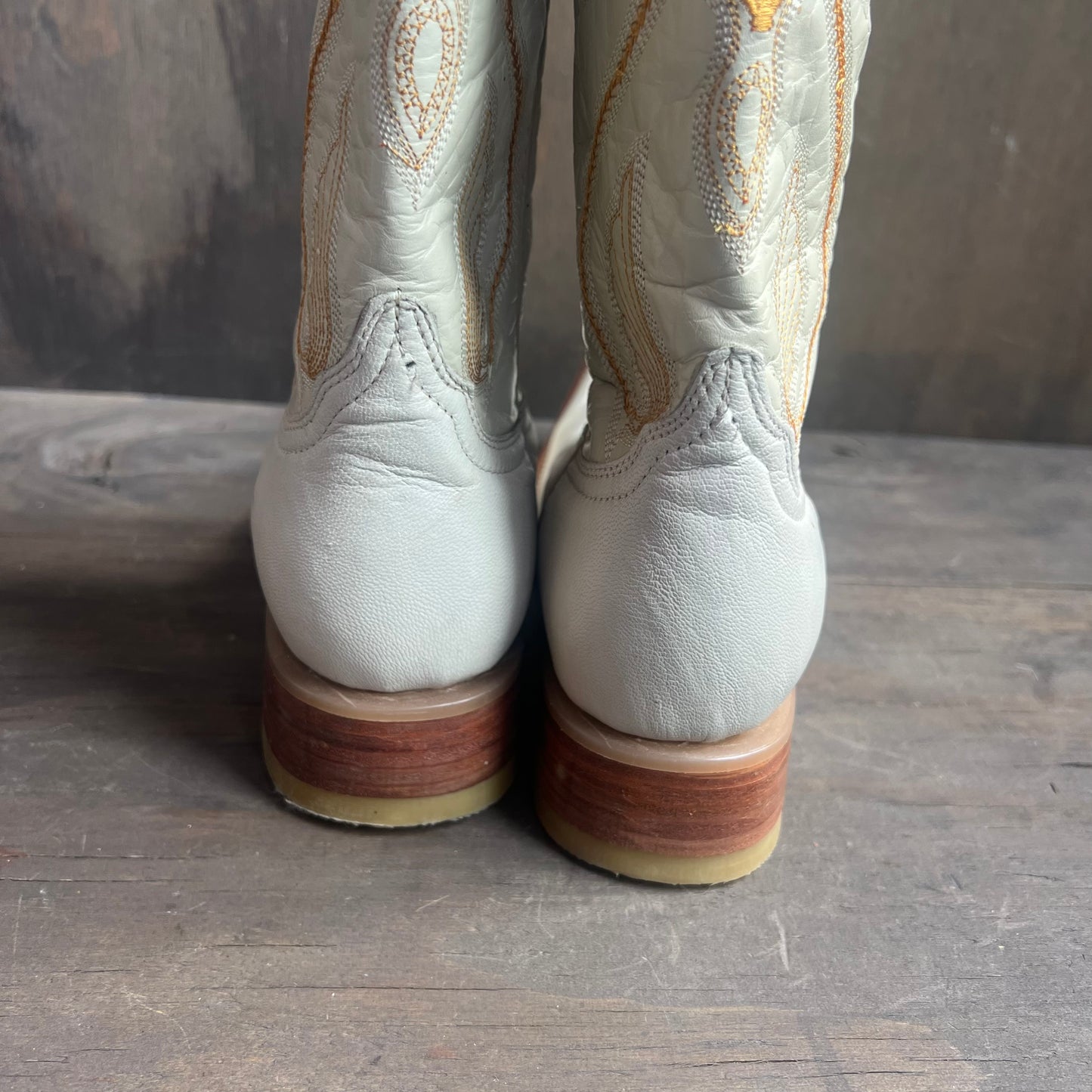 Donaldo White Pointed Toe Cowboy Boots