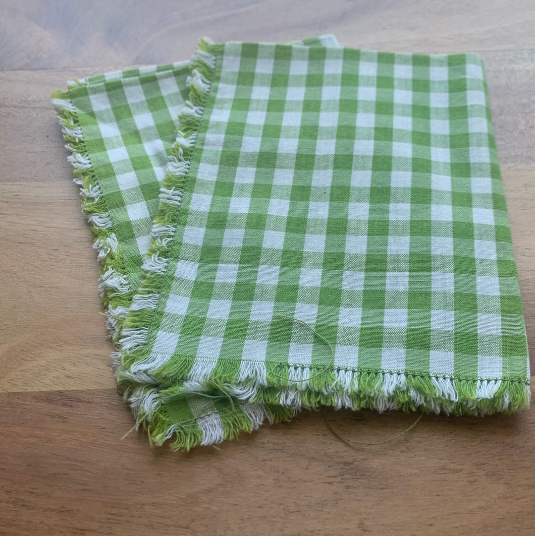Green gingham napkins (2)