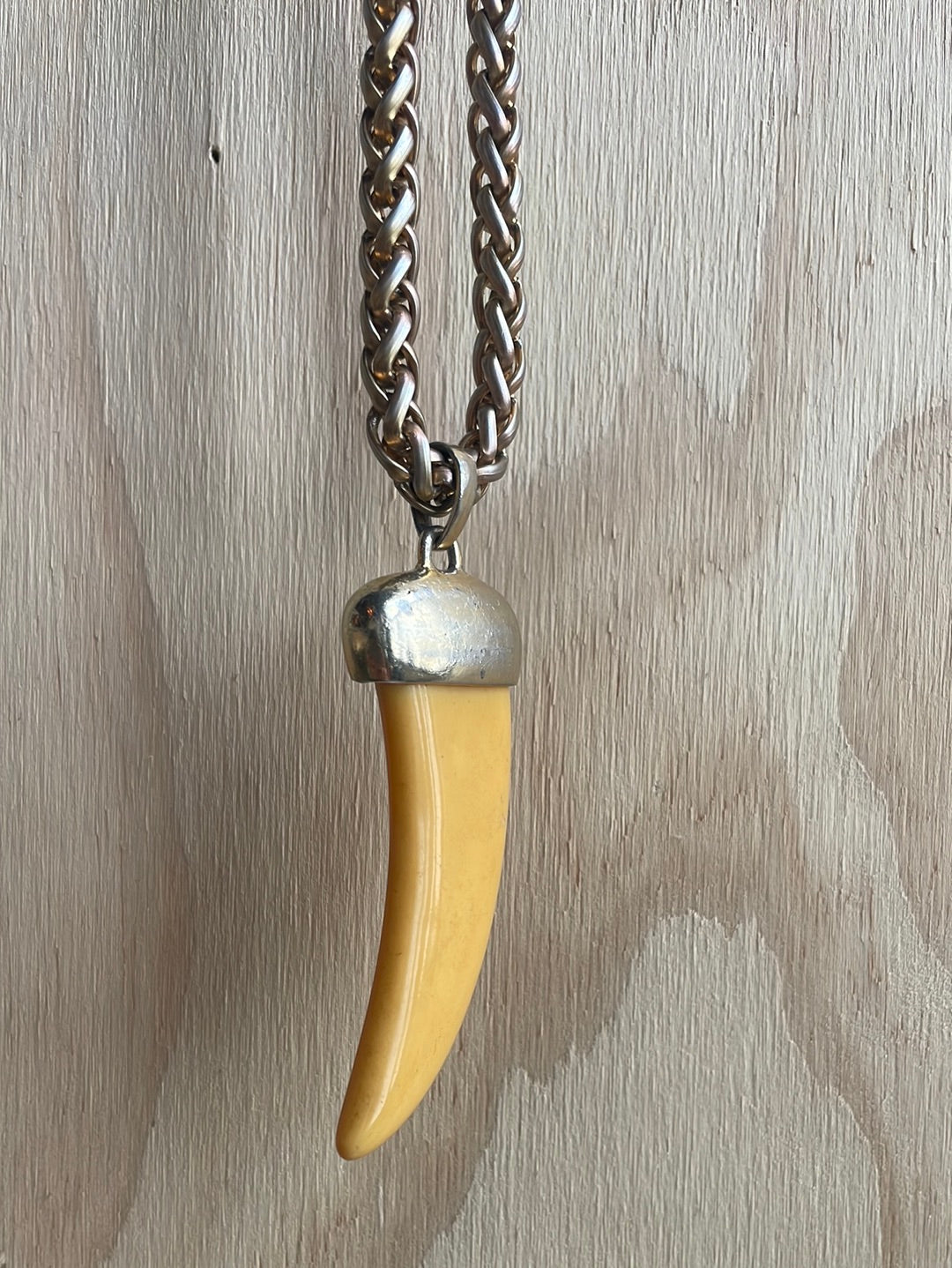 1970s Alexis Kirk Gold Chain necklace with fake ivory