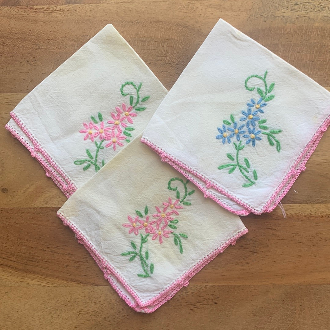 Handkerchiefs with embroidered flowers