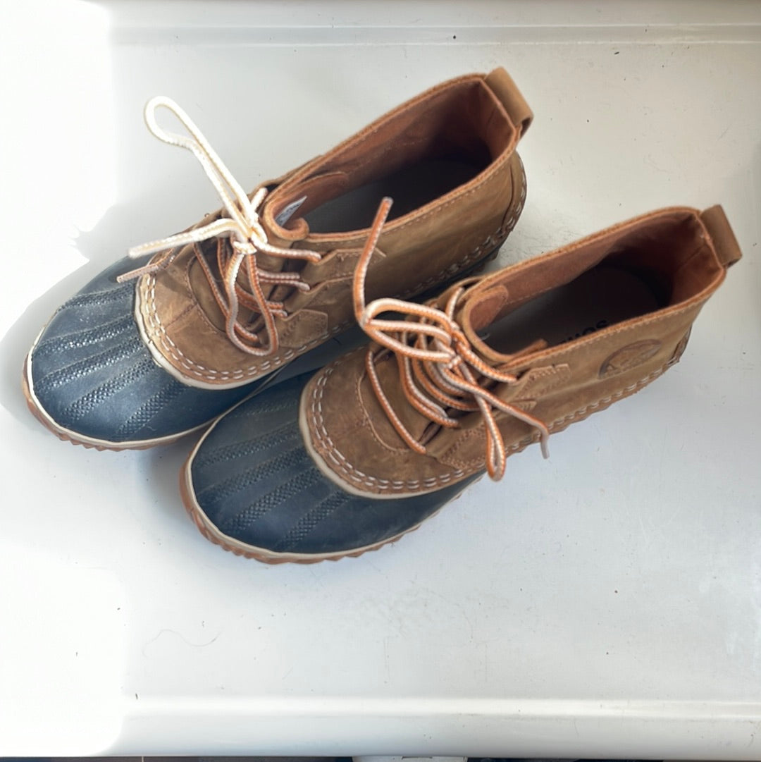 Sorel Out and About Boots