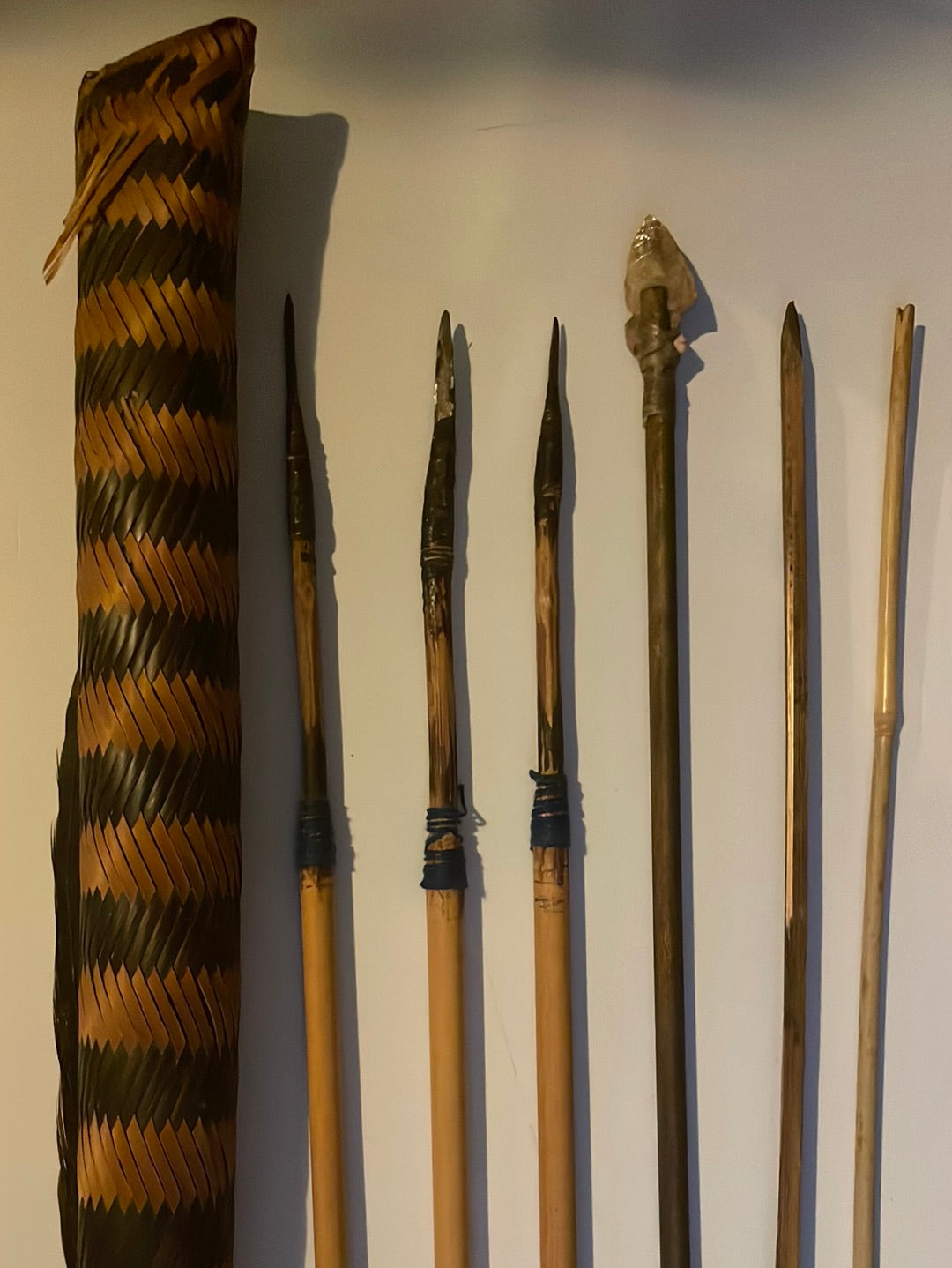 Woven quiver with 5 different types of arrows