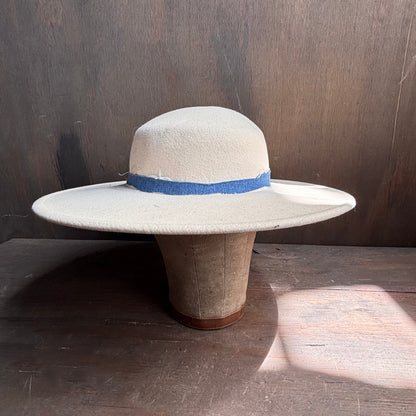 Vintage Lady Stetson Cream Wool Hat