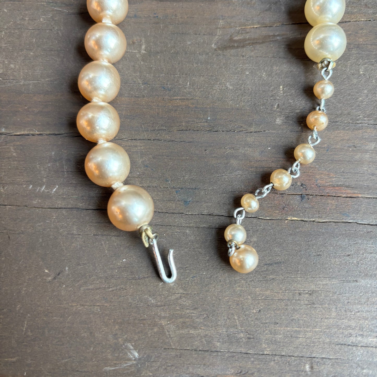 Short Costume Pearl Necklace