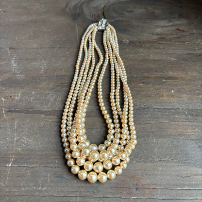 Short Costume Pearl Necklace