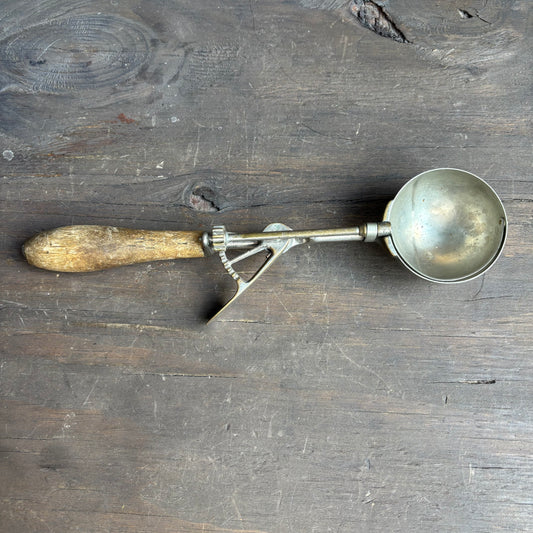 Vintage Ice Cream Scoop