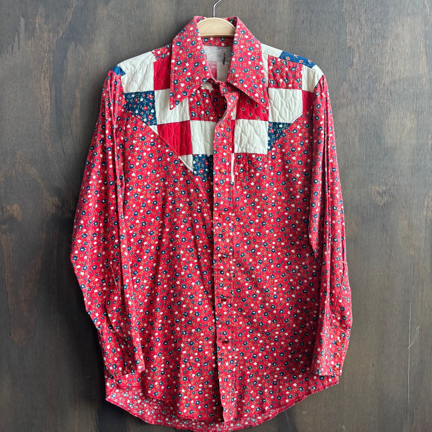 Vintage Red Floral Pearl Snap