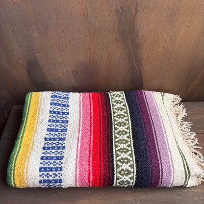 Multi-Color Falsa Blanket