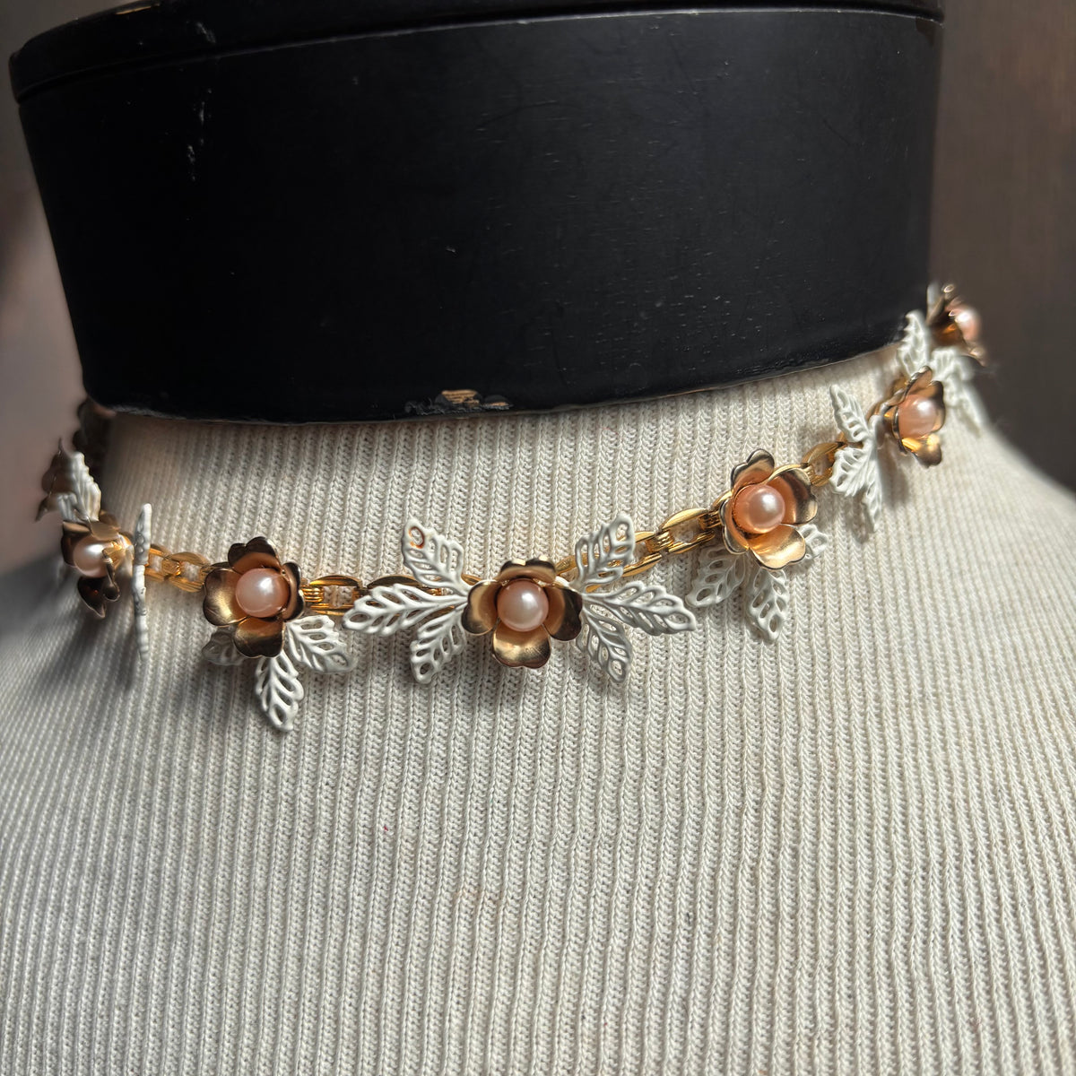 White and Pink Flower Choker