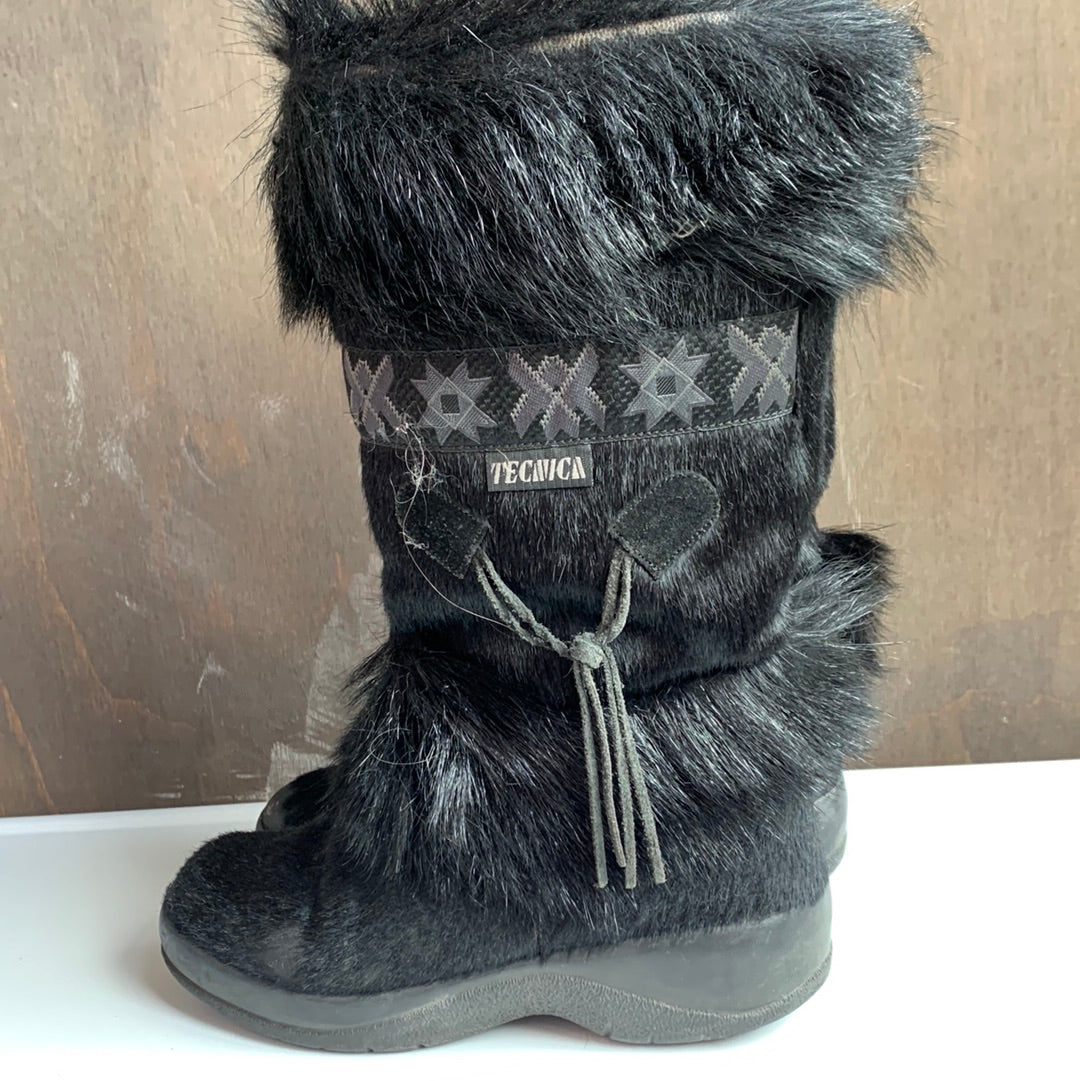 Black goat fur winter boots