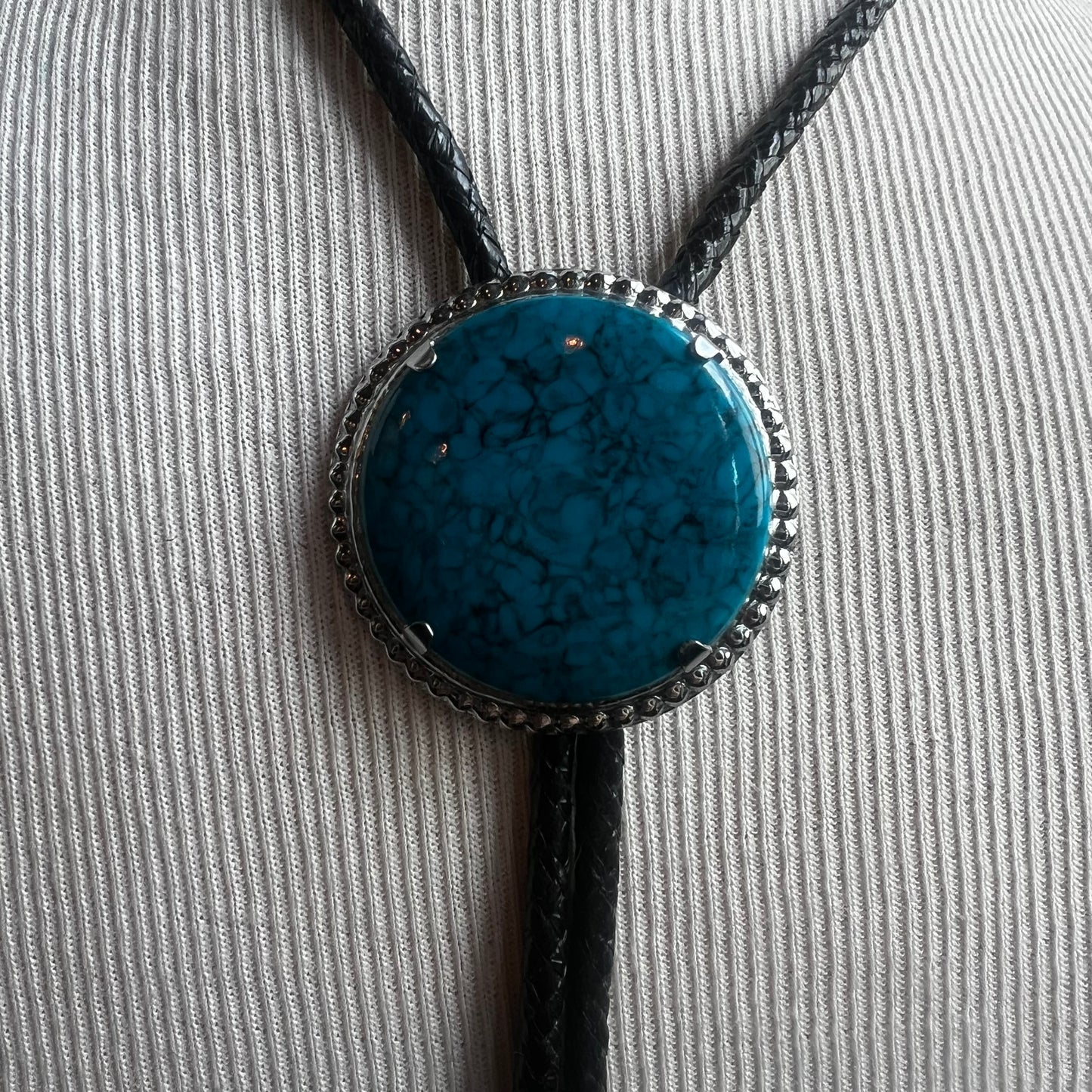 Faux Turquoise Circle Bolo Tie