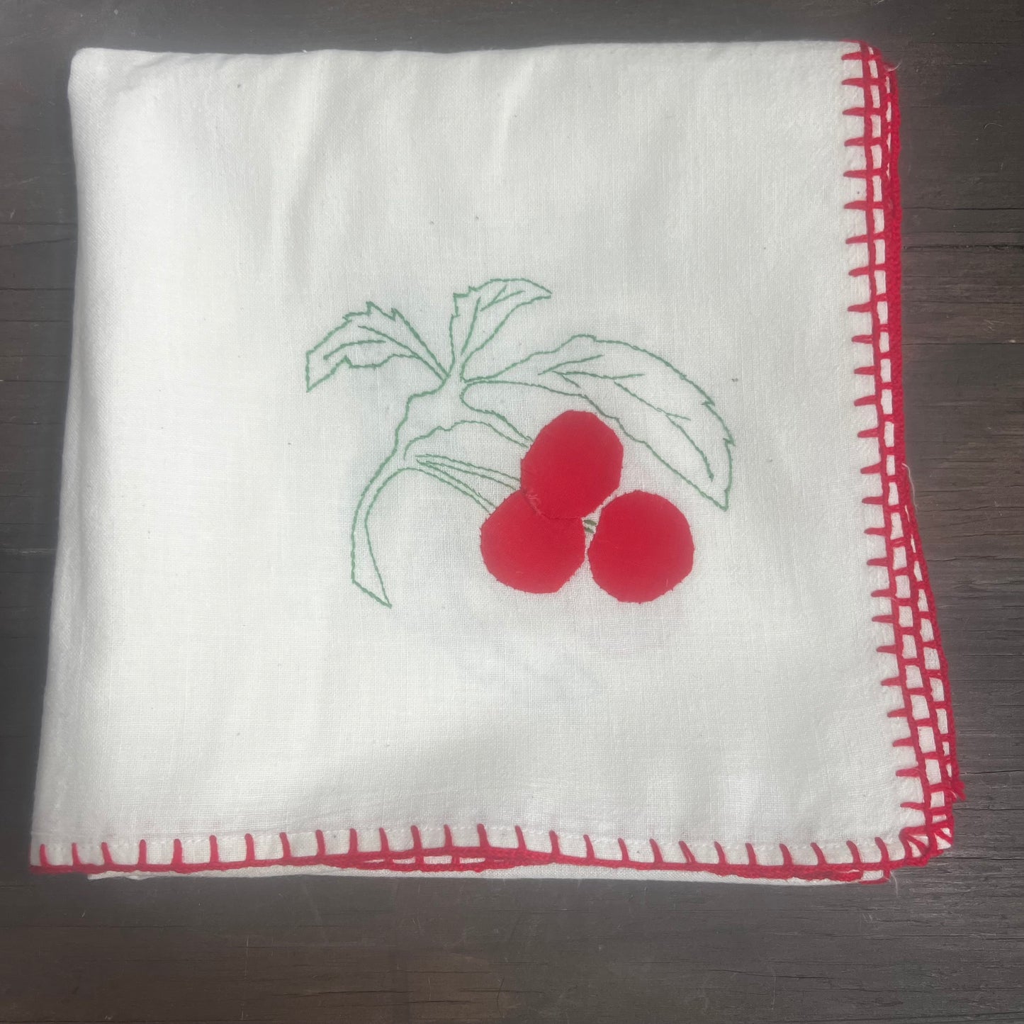 Apple Tablecloth Set