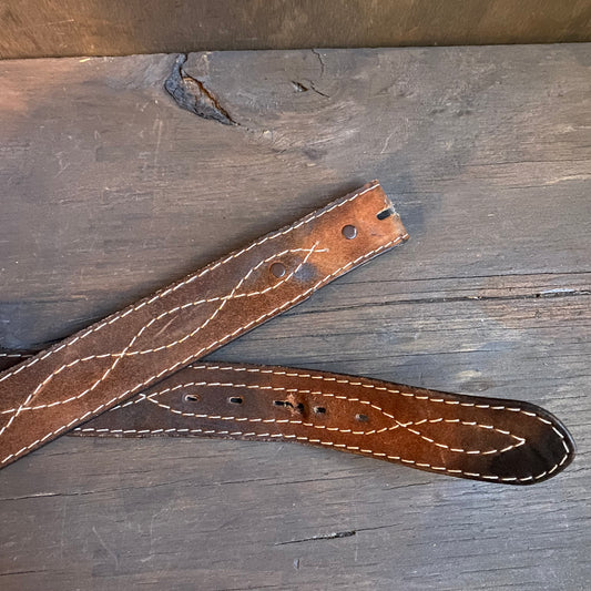 Sueded leather belt