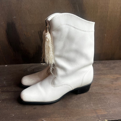 White Leather Short Boots with Tassels
