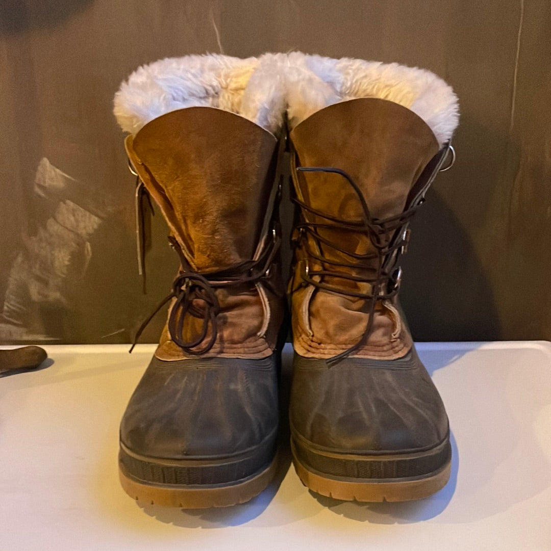 Sorel brown tan and white winter boots
