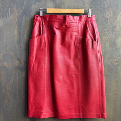 Vintage Fingerhut Red Leather Set