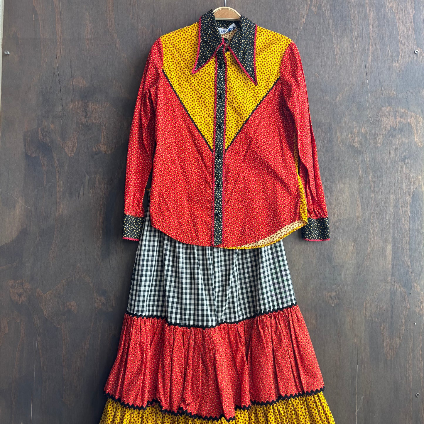 Floral and Gingham Square Dancing Set