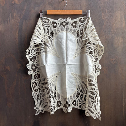 Vintage Square Lace Runner