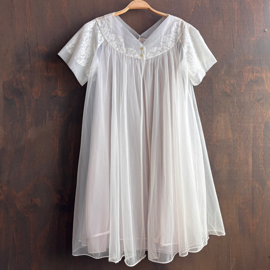Vintage White Babydoll Nightgown and Robe Set