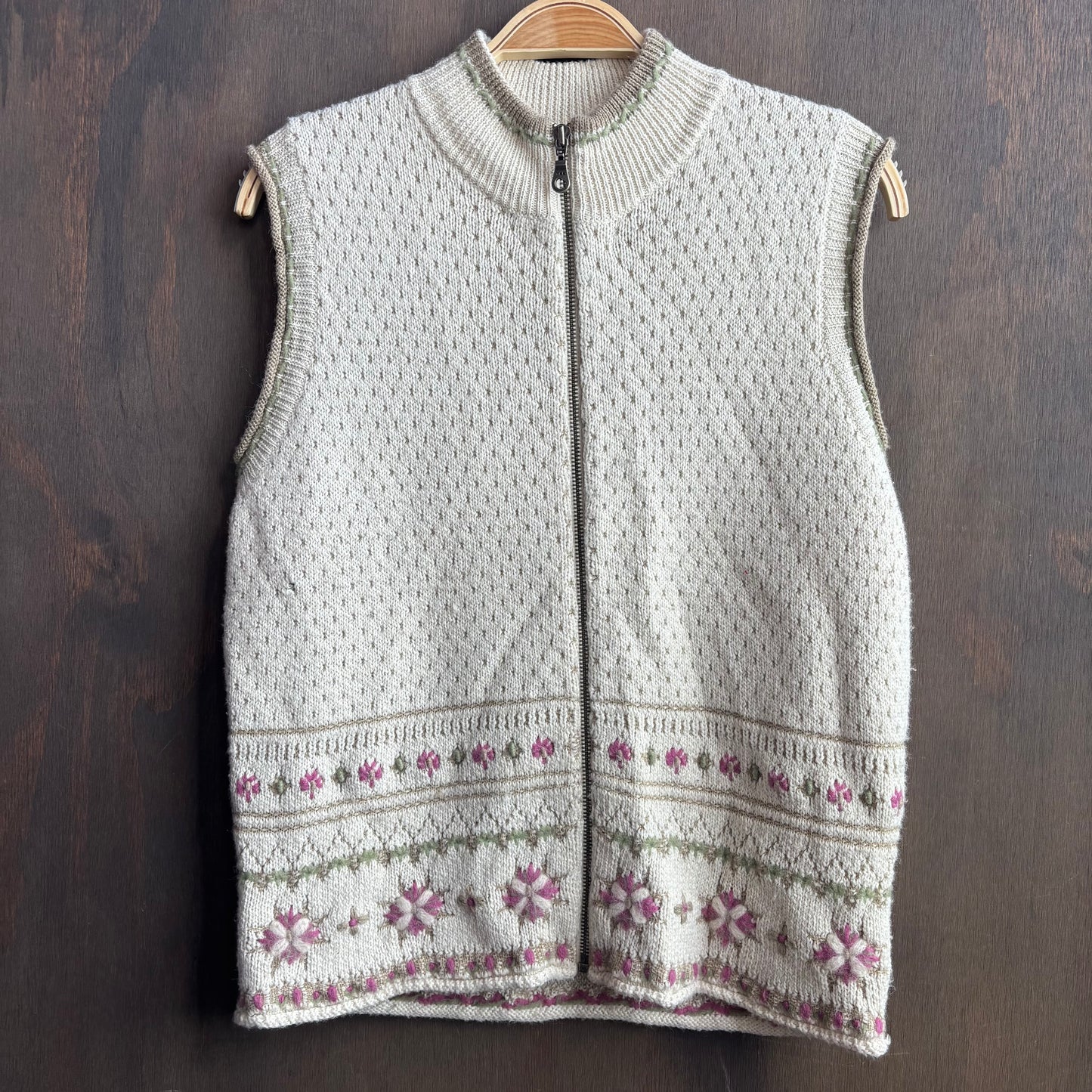 Vintage Woolrich Cream Sweater Vest