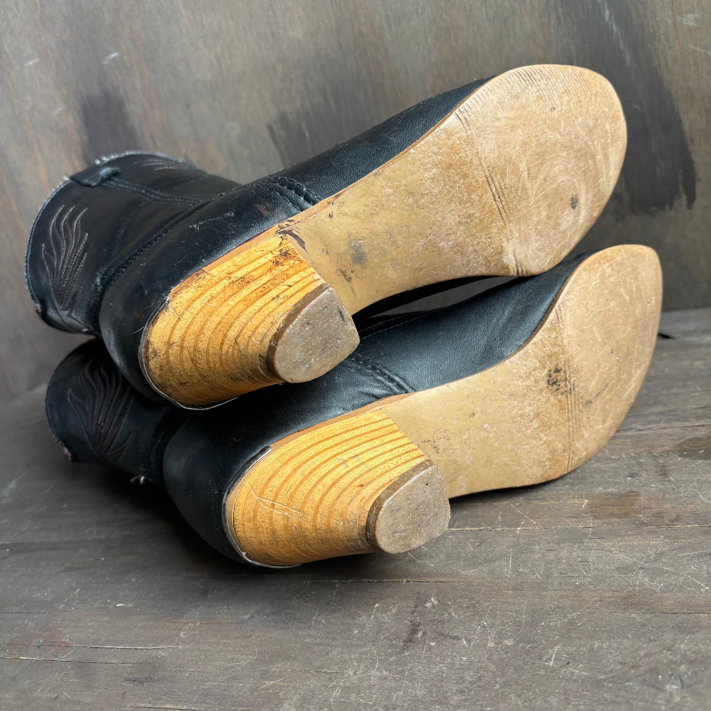 Dingo Black Leather Ankle Boots